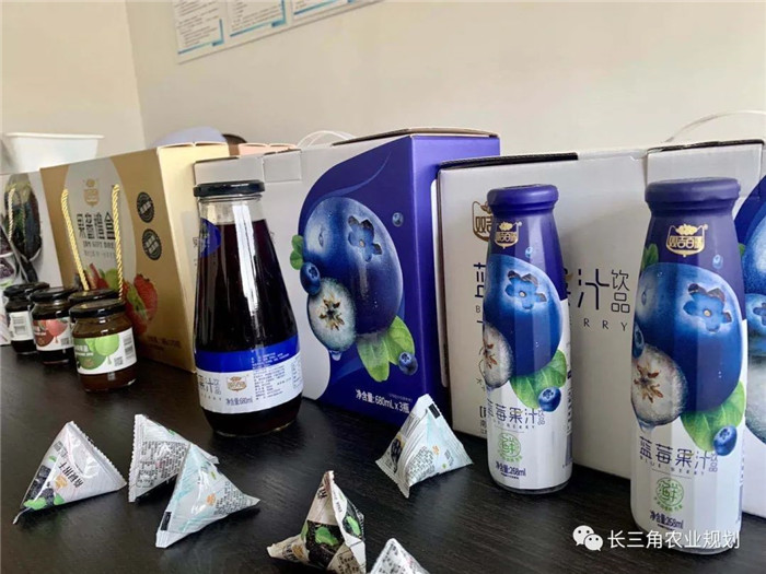 為了幫助園區的提檔升級,南京市農業農村局特委托中農富通編制《南京市農業園區發展研究報告》,以期從產業發展路徑、園區發展模式、保障措施等多維度為南京市農業園區未來三年的發展做統籌謀劃。 8月19日,中農(圖18) 為了幫助園區的提檔升級,南京市農業農村局特委托中農富通編制《南京市農業園區發展研究報告》,以期從產業發展路徑、園區發展模式、保障措施等多維度為南京市農業園區未來三年的發展做統籌謀劃。 8月19日,中農(圖18)